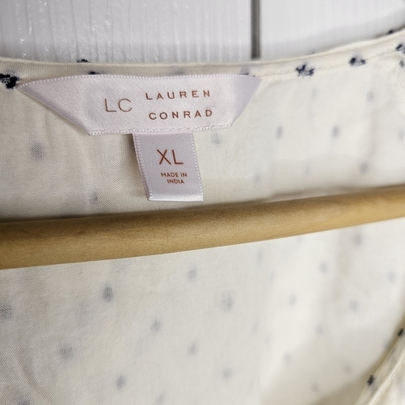 LC Lauren Conrad blouse. Size XL. NWT. - Picture 2 of 5